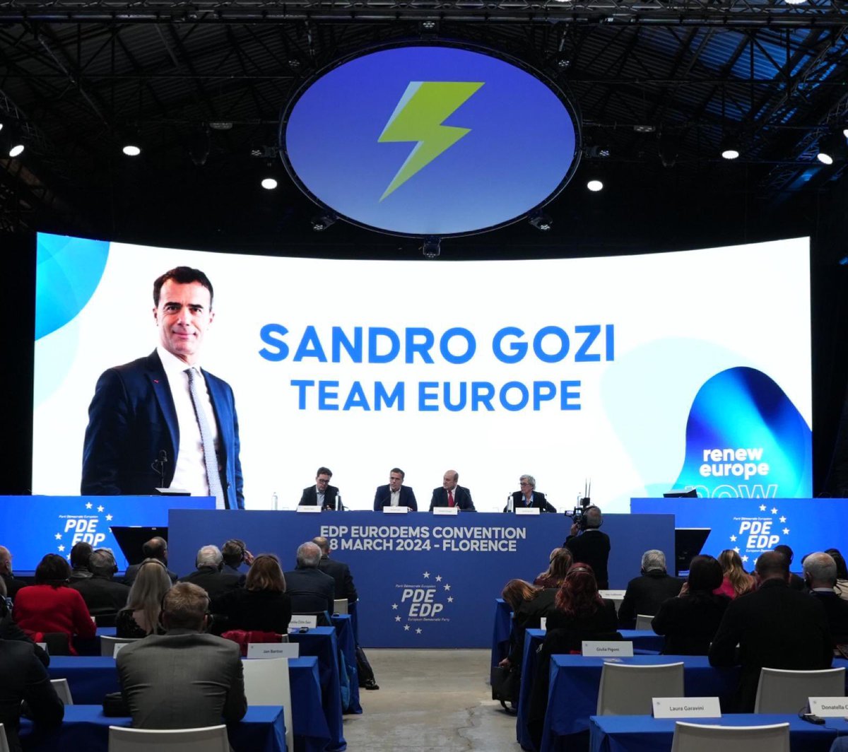 democrats_eu's tweet photo. 90 days to the European elections!
Are you ready? β‘οΈπͺπΊ
We are and we will support with our national parties, @sandrogozi , our lead candidate for Team Europe!
#edpconvention #leadcandidate https://t.co/7aBWwaAtkk