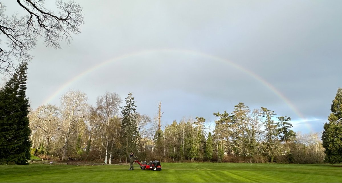 UGC_Shop's tweet image. Must be spring, sun and rain at the same time!