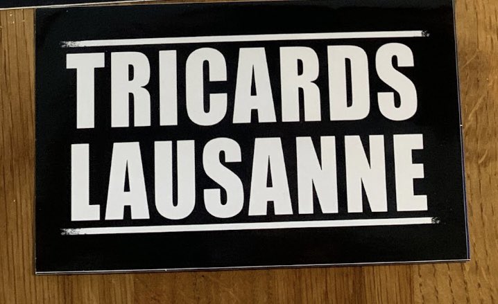 1jour1stick's tweet photo. Pan sur les doigts, c'est un stick anti Tricards Lausanne dont voici un stick #TL19 https://t.co/anBWePWKlM