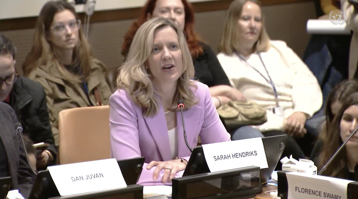 .@sarah_hendriks from @UN_Women emphasizes the importance of women's conflict prevention❌ work, given a backdrop of: 📈Increasing numbers of 🚺 living in conflict 🏚️Greater burden of war on 🚺 📉Decreasing aid to WROs in humanitarian sector ✋Exclusion of 🚺 from decision-making