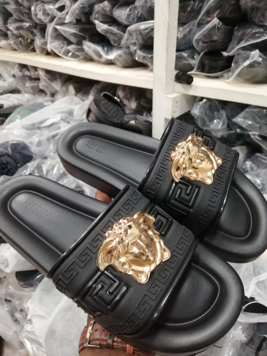 SamoryBenjamin's tweet photo. @BongoIdeas New arrival of Quality Slippers For Sale @ Ghs 180.00 per Pair @ Wholesale and Retail Prices Nationwide. Discounts Prices For Purchases of 50+
Contact Benny Clothing on +233554646432 https://t.co/W1ZaAmaYXo