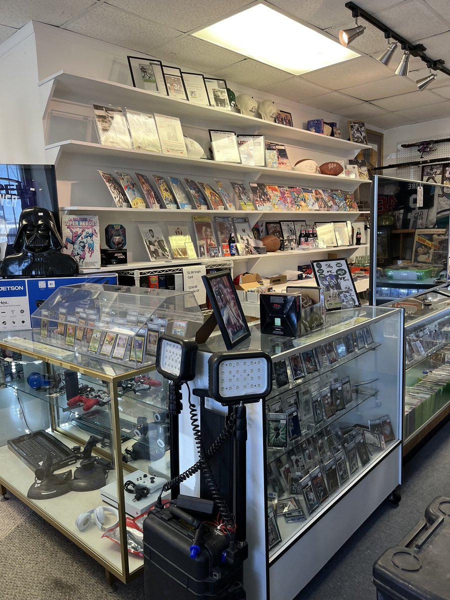 pjohnson178's tweet photo. 5 Deals today. Signed Sold USA pawn and guns. Welcome to the EMS family Chris!! @EMSInsider https://t.co/WS9shhwuZb