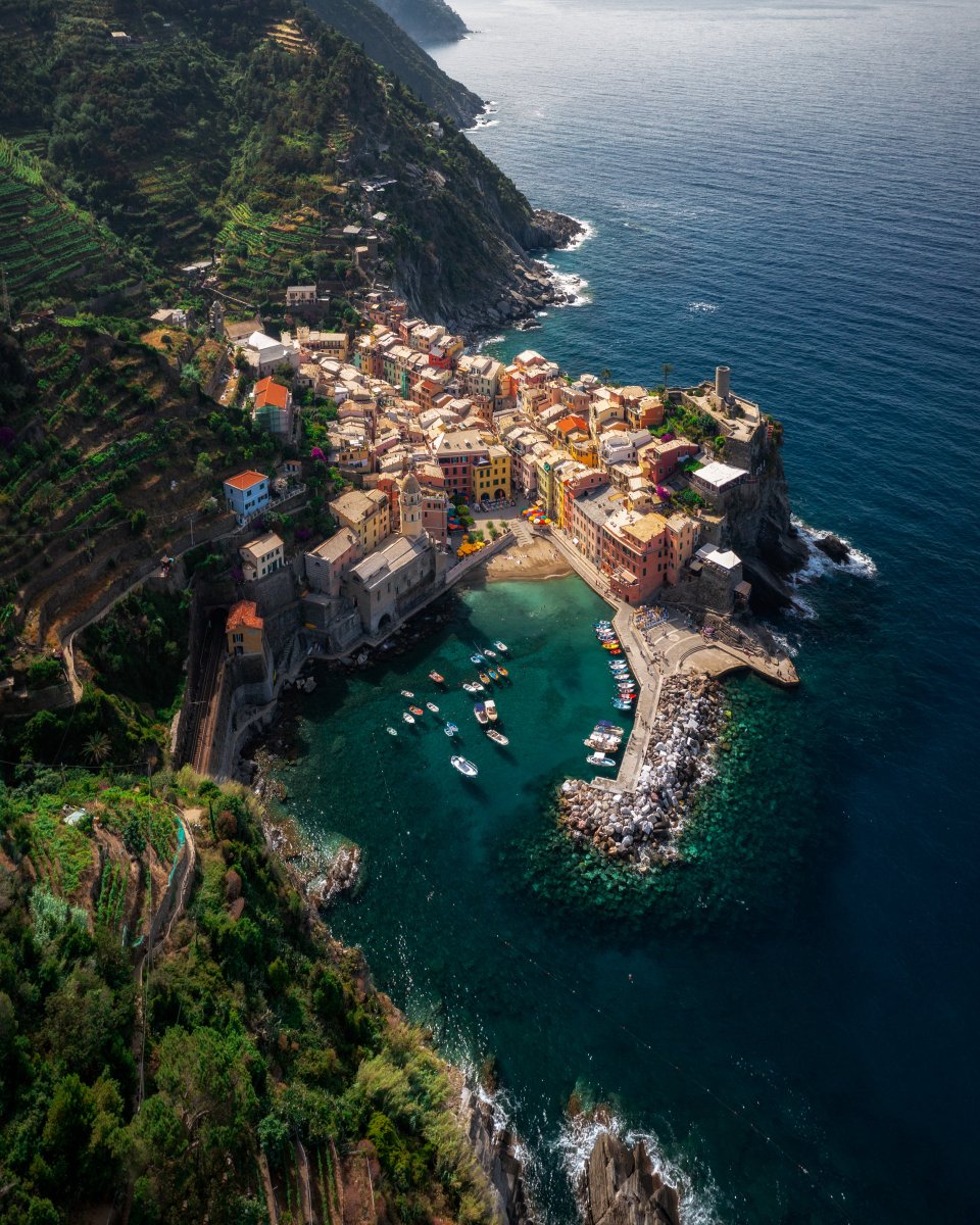 DJIGlobal's tweet image. POV: When you discover the existence of a happy place.
📍 Riomaggiore, Italy
📸 IG/ mario___dangelo
#djimavic #skypixel