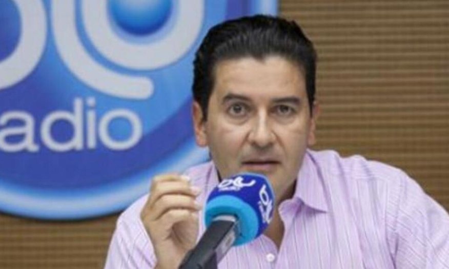 Wilson_Suaza_'s tweet photo. Nestor Morales, está realizando la siguiente encuesta. 

¡Que tal si le ayudamos!

¿Usted cree que los medios de comunicación embrutecen?

Sí = dale ❤️ 
No=dale RT 🔄 https://t.co/W7OwJQyQtS
