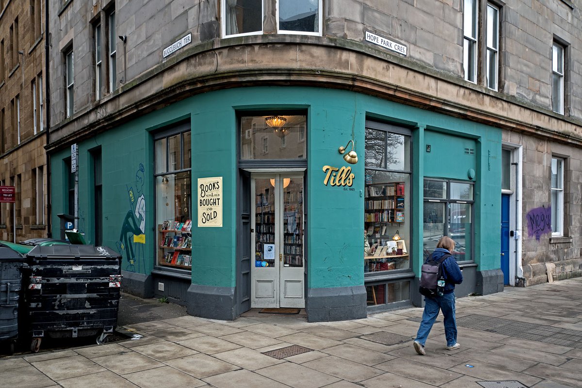 Wandering this afternoon on the Southside. #Edinburgh