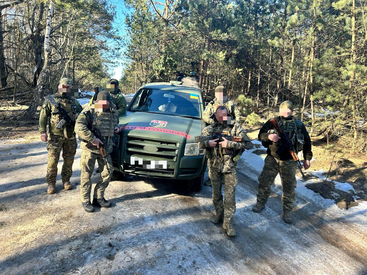 carforukraine's tweet photo. #Fellamobile No. 382 is already at the positions and makes sure that no occupiers will enter the free land of Ukraine 🇺🇦 https://t.co/aIlCHmhRfW