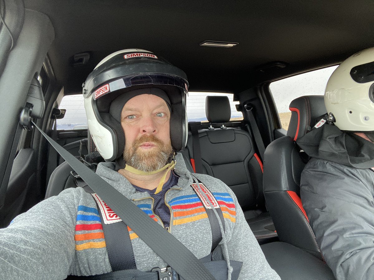 2024 Ford Ranger and Ranger Raptor driving this week. Got ?s? #badselfies