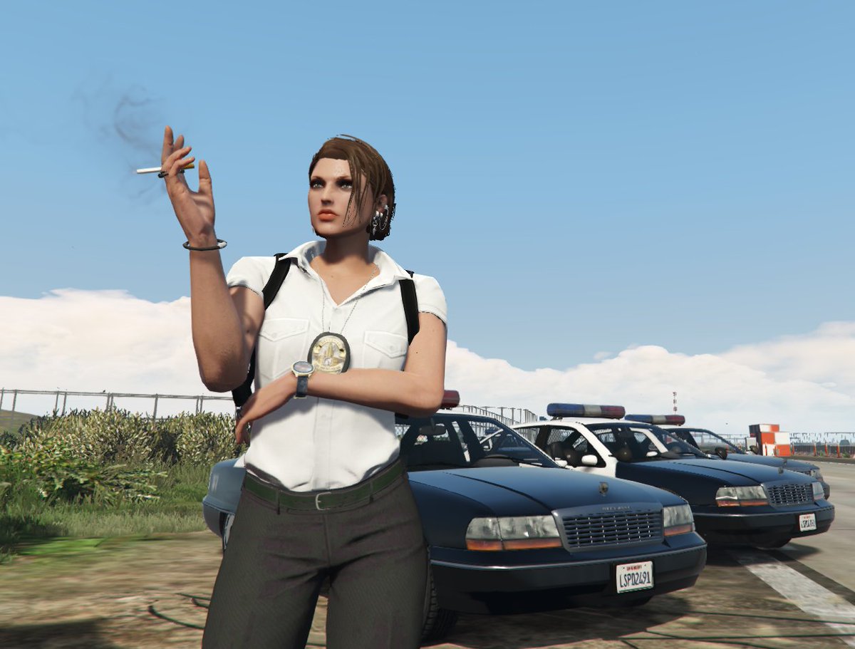 Lt Detective Redfield has a major operation to prep for. Let's vibe. #twitch #gtarp #freestylerp #roleplay #residentevil 

twitch.tv/melodymaeee