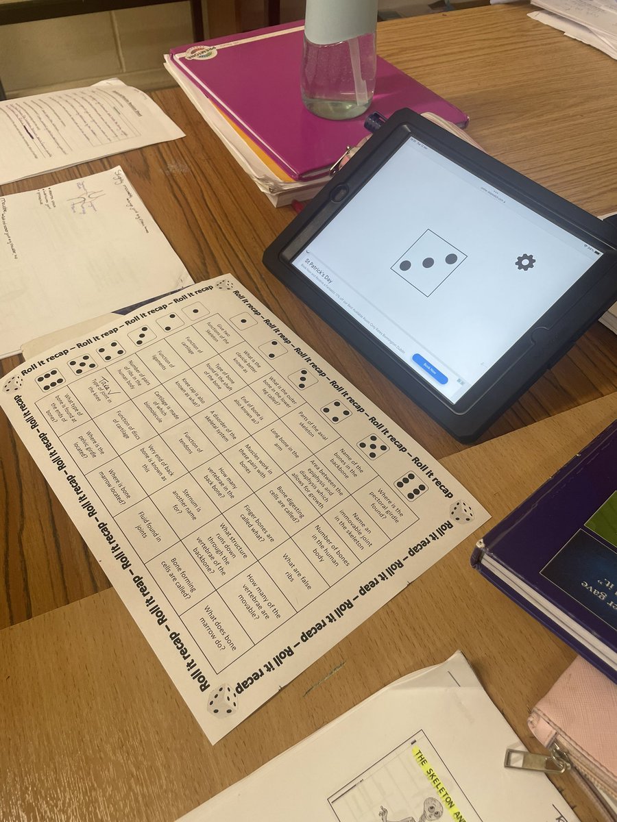 Roll it recap on the skeleton for 6th year biology today. Great fun and some healthy competition while recapping very important aspects of the topic 💀 🎲 #STEM#TECHINED @Stjosephscommc1