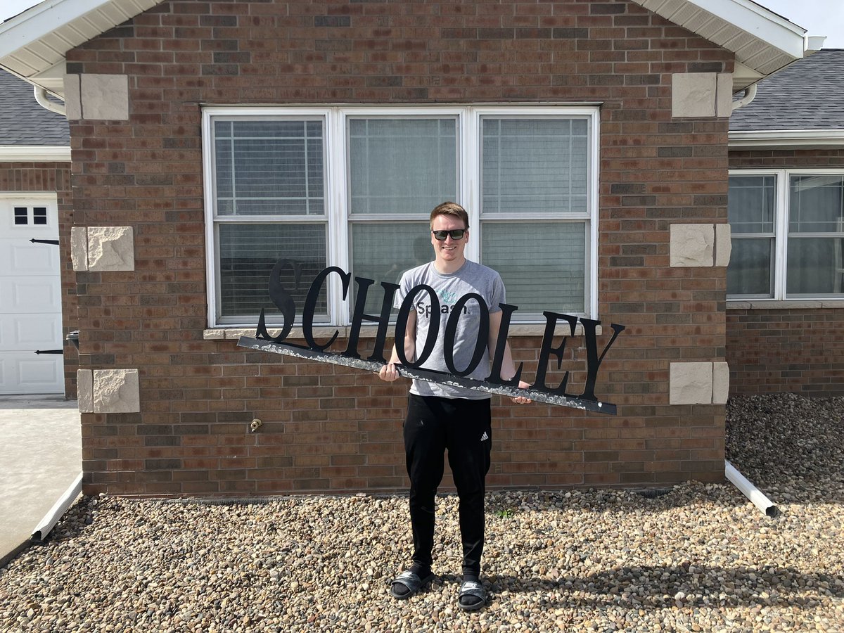JoshSnook21's tweet photo. First stop @b_schooley a beautiful house in the country with a massive deck on the back with a beautiful view-also a huge Morton building for all your storage needs- https://t.co/bSff9yLvwC