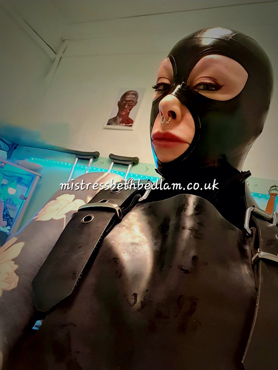 Some of my prescribed treatments at @DominaPartiesMD 'The Asylum' on the 20th March. Take a look at the list-> dominaparties.co.uk/asylum-activit…