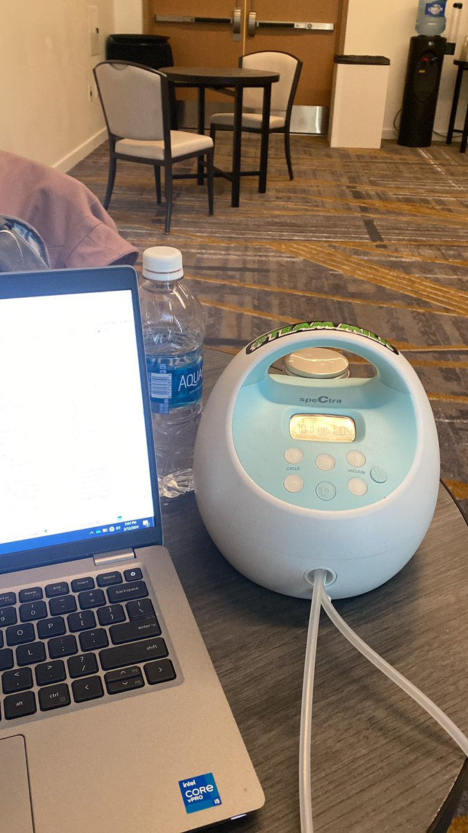 kimbarlie's tweet photo. Thanks for the Nursing Room, @NASPAtweets! ๐ #PhDMamas #TeamMilk https://t.co/zah00h7uPx