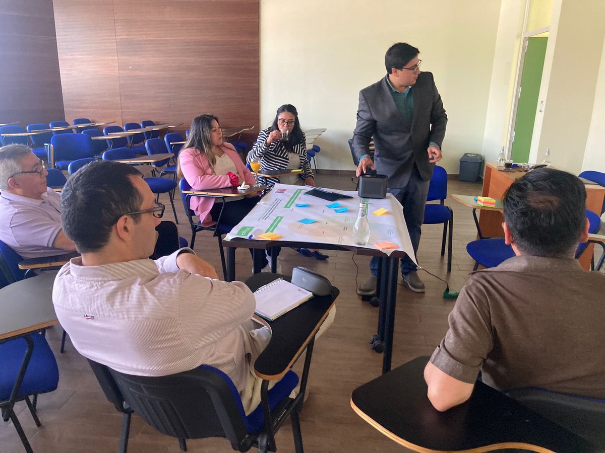 Esta tarde participando de una productiva reunión que marca la reactivación del Consorcio de Bioeconomia de la Región del Maule para este 2024.
Enriquecedora jornada en la que participamos junto a la Directora del Centro <a href="/villablanca1978/">Giovanna</a>