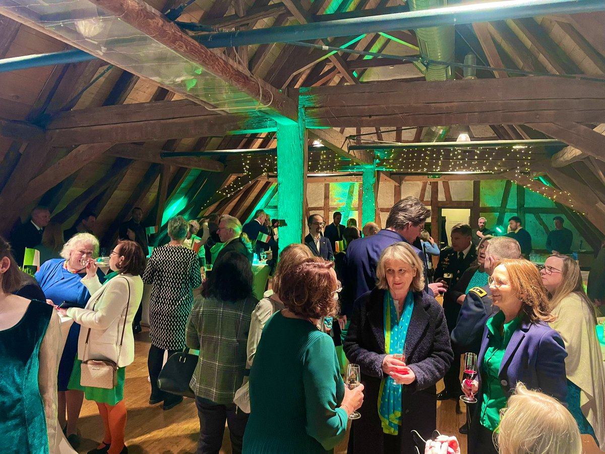 We are delighted that Minister of State @MartinHeydonfg joins us in Germany this week as part of the Government's 2024 St. Patrick's Day programme. Minister Heydon’s visit to 🇩🇪 started in Stuttgart, with an 🇮🇪 community reception hosted by Honorary Consul General Dr. Häfele