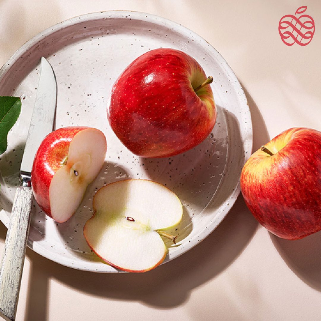 EnvyApples's tweet photo. Life is all about small moments of indulgence. ❤️ Add indulgence to your life and find Envy™ at a retailer near you. https://t.co/PvXWu551xZ
#Envyapple #apples #Envyapples #biteandbelieve #elevatethemoment #DiscoverEnvy #goodtimes #selfcare #healthyhabits #freshfruit #goodfood https://t.co/nMq46PZN5Q