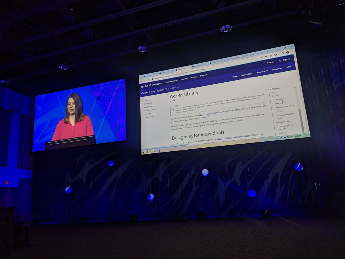 MapsByAntonia's tweet photo. Starting the accessibility discussion early 🤌

#EsriDevSummit2024 https://t.co/MdYgQehtV9