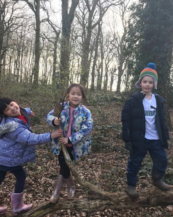 RosecliffeSpen1's tweet photo. Year 2 have been enjoying some time in the local forest for their Forest School sessions! https://t.co/qhlfbRY2xT