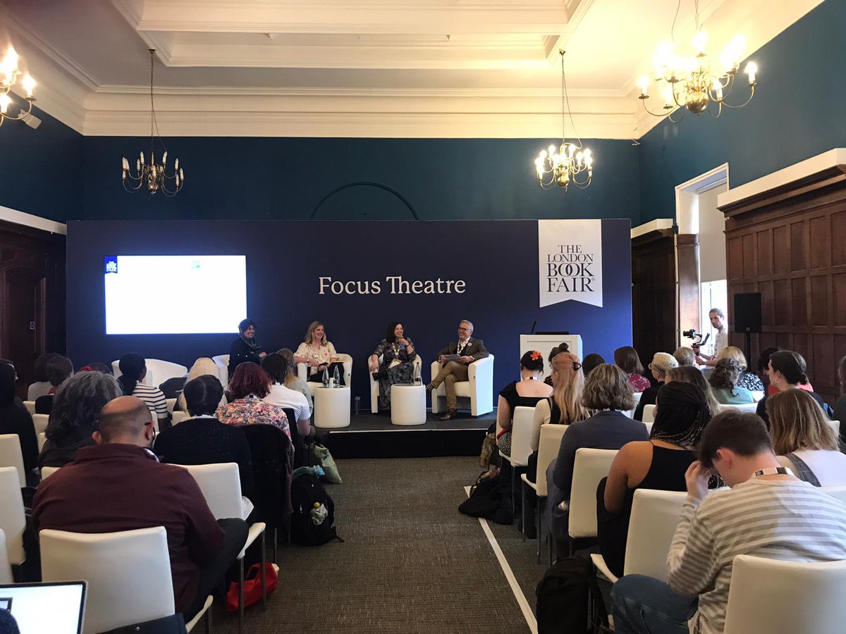Day 1 of being @LondonBookFair’s charity partner. 😍 @JDLiteracyTrust joined a panel about literacy's role in driving social mobility. #LibrariesForPrimaries is tackling a postcode lottery of inequitable library provision impacting 750,000 children. ➡️ librariesforprimaries.org.uk