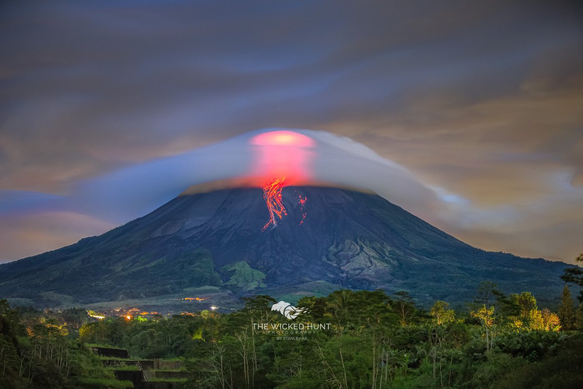 GM

This is not Iceland, this is Indonesia.

Leaving at 2 am, through dark, rough road.

The whole morning the mountain was covered by clouds, stayed for 3 hours waiting for the peak to peek. 

What an experience