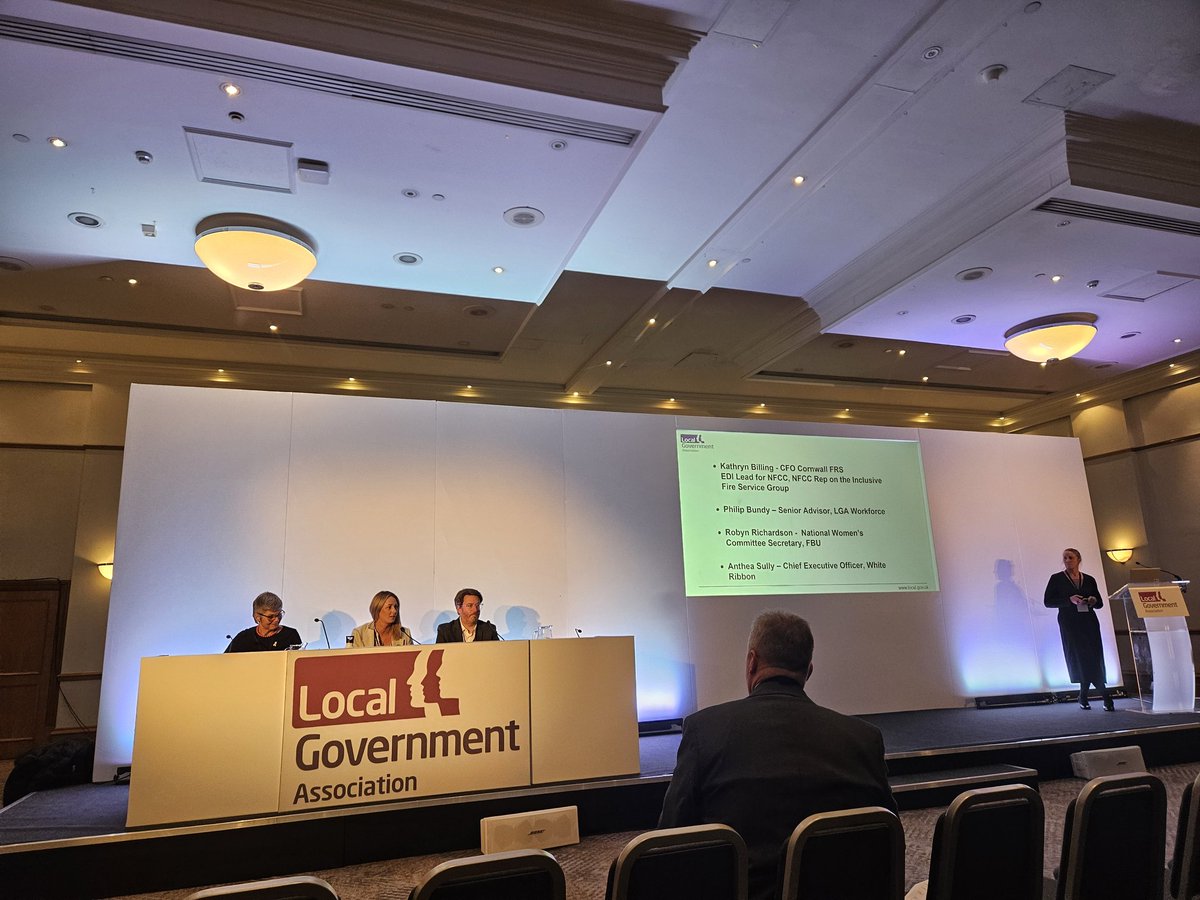 Hard hitting & informative session on tackling secual harassment in the Fire Service #LGAFire conference. @fbunational were represented by @FBUNWC Secretary Robyn Richardson
