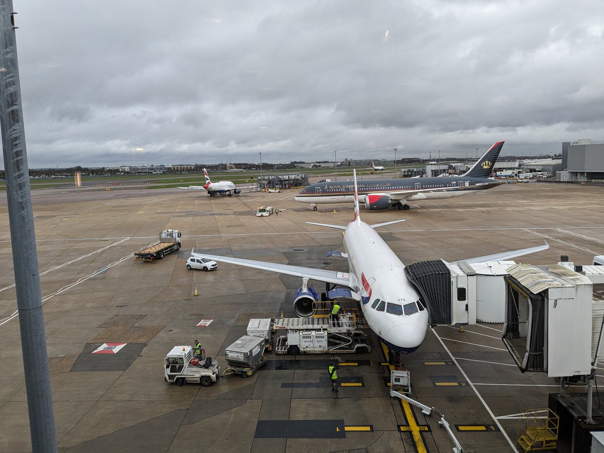 Just landed in London to attend and present at the 'Pathways from Homelessness 2024' #conference organized by <a href="/PathwayUK/">Pathway</a>! Excited to share our consortium's research on improving #access to #cancer #preventive #care for people experiencing #homelessness. 💪