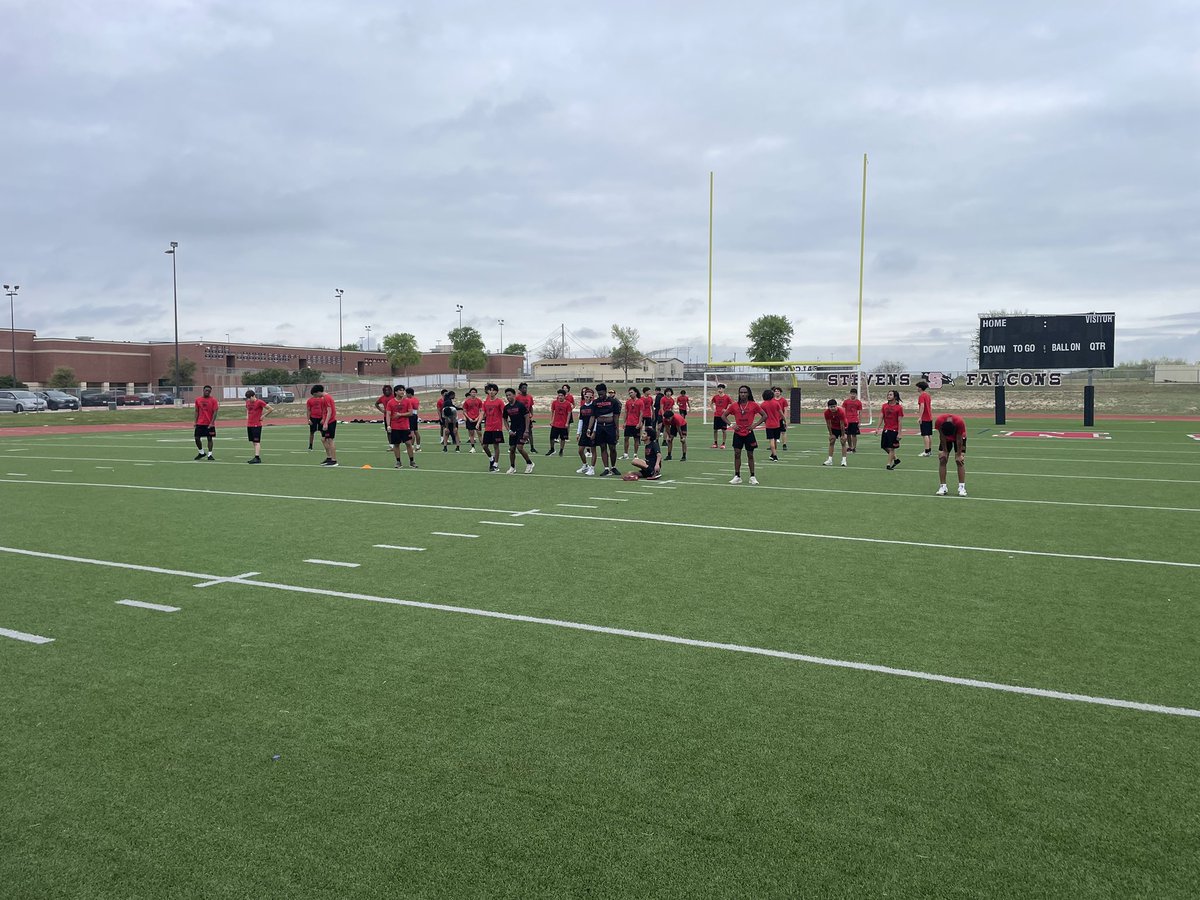 “There is no substitute for work. You can talk about all kinds of stuff, but at the end of the day, it's about the work. It means discipline, commitment, consistency and sacrifice.” - Mike Tomlin

Shout out to the Falcon Track/Field Squad on the Spring Break Grind! #TakeFlight