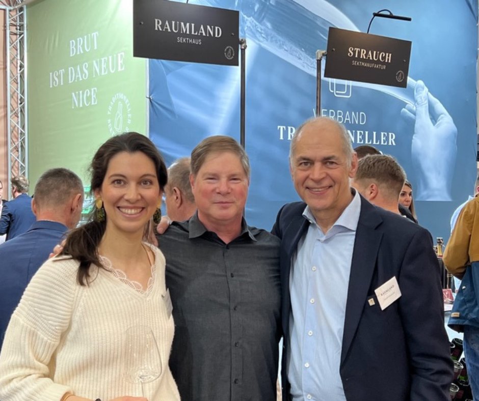 'Not only is gathering enjoyable, it also nurtures our most important relationships and promotes a sense of belonging and community.' Experiencing the charm of Germany at #prowein2024, Bruce visits with our producer Volker Raumland and Marie-Luise Raumland of Sekthaus Raumland.