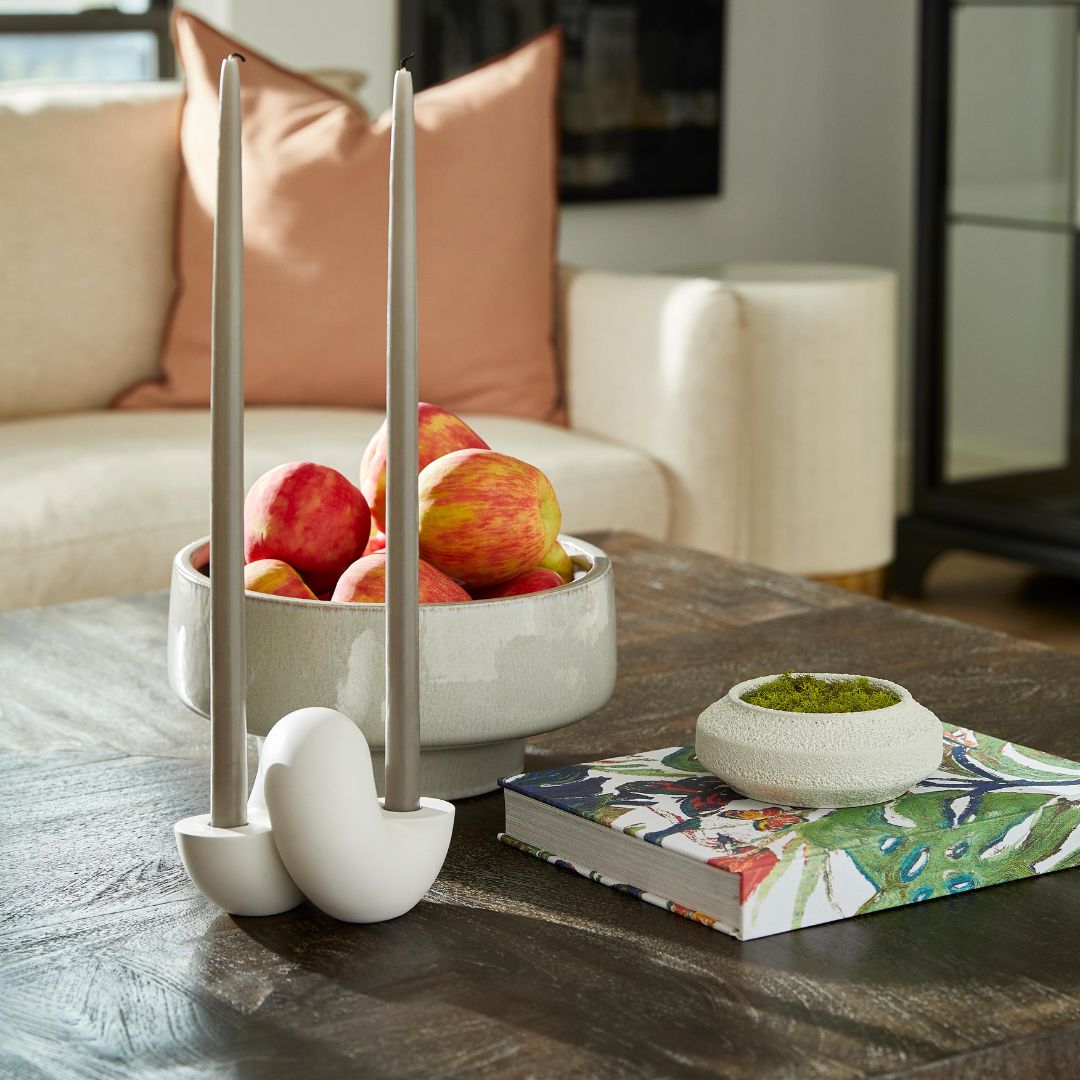 CyanDesignHome's tweet image. Elevate your everyday moments with contemporary artistry and natural aesthetics in these handcrafted bowls. 🌟 Which detail catches your eye the most? ✨ #CyanDesignHome #ThomFiliciaForCyanDesign #ThomFilicia

#CyanDesignHome #ThomFiliciaForCyanDesign #ThomFilicia