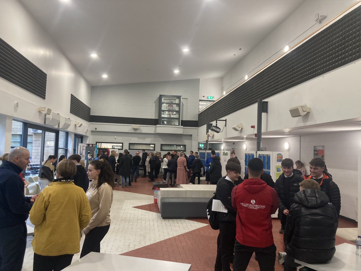 Engaging and informative discussion at our sports and leisure careers event this afternoon! Thank you to all presenters and attendees! #RRSA #Article29