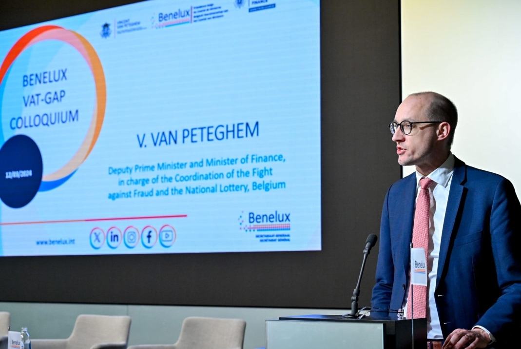 beneluxunion's tweet photo. Le ministre @vincent_v_p 🇧🇪,la secrétaire d'État @Stas_TD 🇳🇱,le représentant de @RothGilles 🇱🇺 et de nombreux experts se sont réunis pour une conférence sur l'écart de TVA: la différence entre les recettes de TVA attendues et ce que les services des impôts ont réellement collecté https://t.co/dl2BtnT5EZ