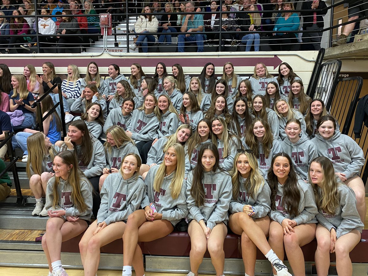 Great turnout last night for Meet the Team 😎 Spring is OFFICIALLY HERE 🤩 #GoSpartans