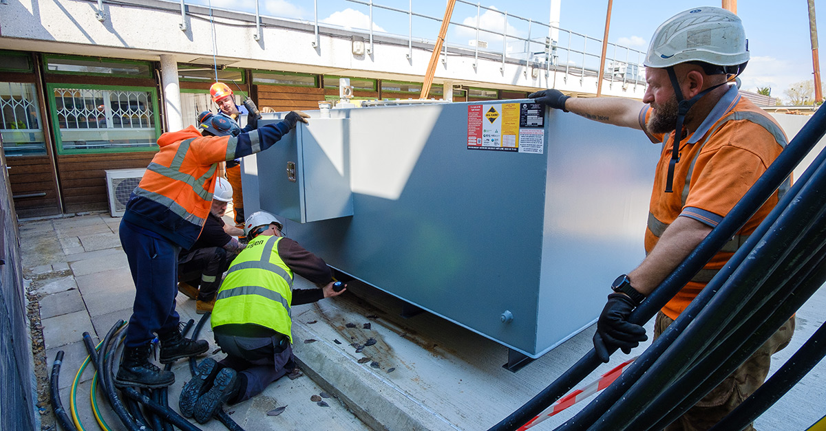 BartonKnightCo's tweet image. Our #electricalservices for #NHSprojects include:

✓Main distribution &amp;amp; switchgear
✓Data &amp;amp; fibre cabling
✓Generator, #UPS &amp;amp; #IPS systems
✓#G99 infrastructure
✓Lighting &amp;amp; emergency lighting
✓Access, CCTV &amp;amp; fire alarm systems
 
More: bartonknightcontracting.co.uk