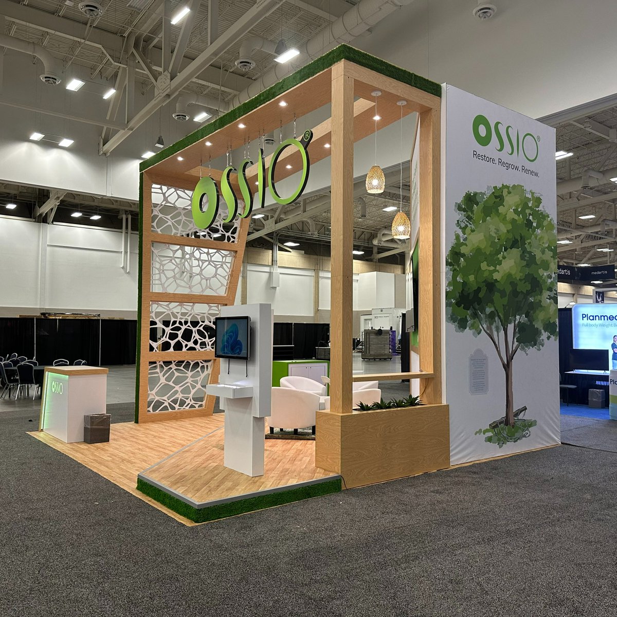 The secret to successful trade show booths? It's all in the details. Let's craft an exceptional experience for your brand!

#TradeShowSuccess #DetailsMatter #TradeShowPartner #ExperientalMarketing #BoothRental #BoothBuild #CustomFabrication #CreativeAgency
