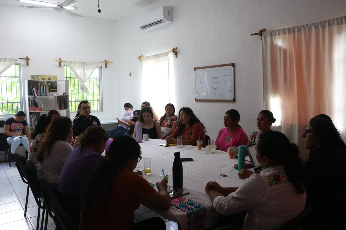 🌻🙌🏾El pasado miércoles 6 de marzo tuvimos una reunión de vinculación con diversas instituciones de FCP. 

El objetivo fue realizar un diagnóstico de la agenda Institucional que se ha estado llevando a cabo en cada instancia📄✍️🏾

🫶🏾Agradecemos su participación y compromiso🌱