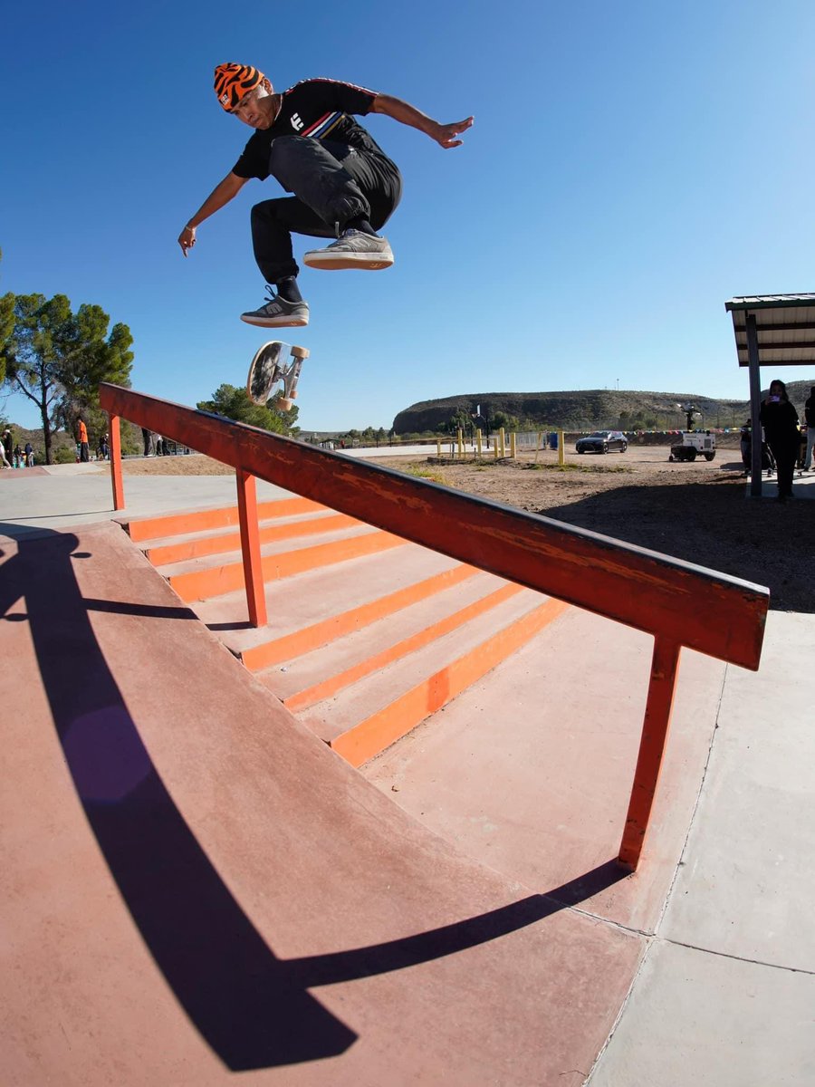 apachesk8boards's tweet image. .Get word out on @steezyapache . Born and forged on @sc_apache nation his role in starting a res skate revolution in Native communities is unparalleled. Building community one trick at a time.