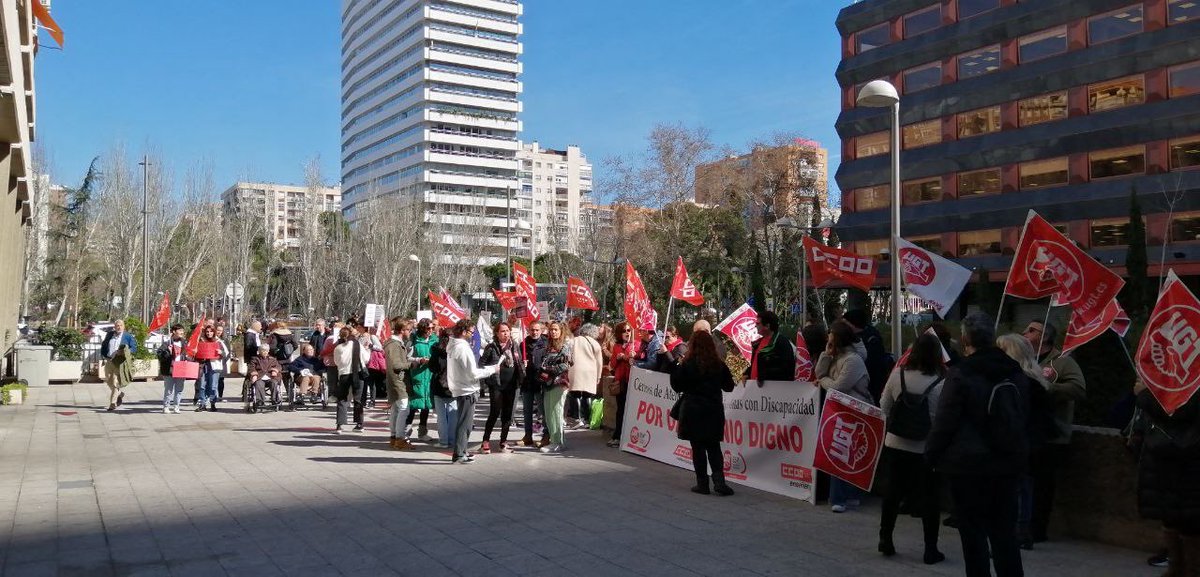 CCOOEducaMa's tweet photo. Hoy nos movilizamos por un #ConvenioJustoDiscapacidad #CCOO https://t.co/WnOkIa1lY0