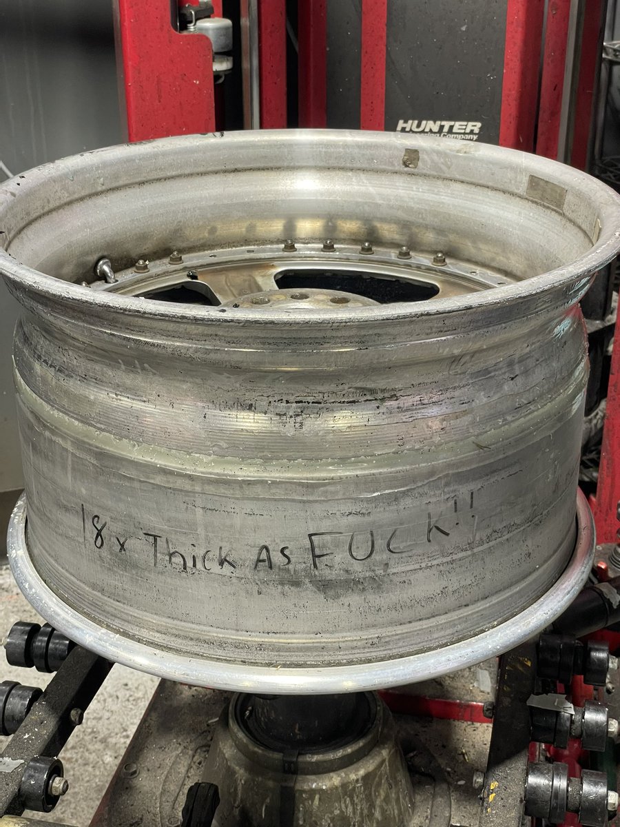 The_Devvv's tweet photo. 18x11j
Offset = Negative Thick AF BOIII 🗣️ https://t.co/6O90VIvHP2