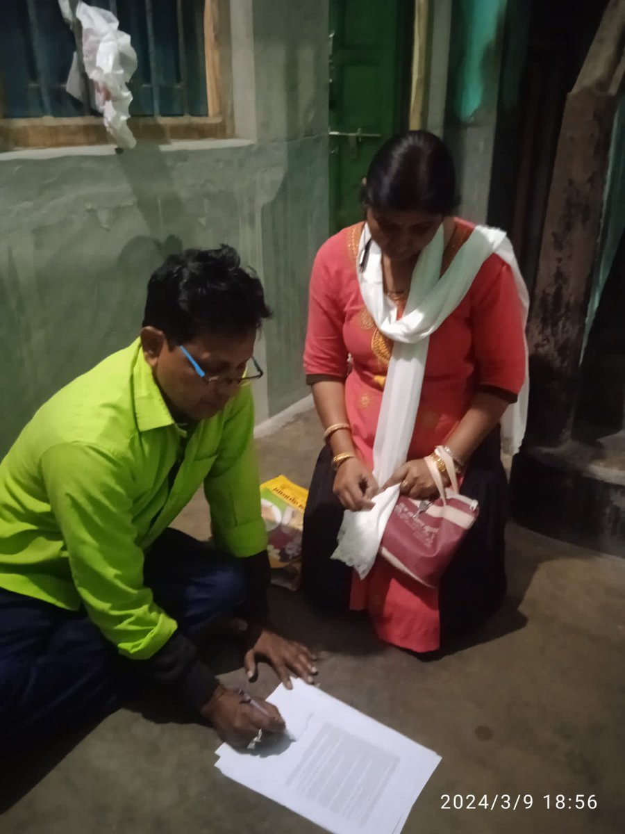 BPCLGAS_BANKURA's tweet photo. @BPCLGAS_BANKURA is connecting households of the Bankura Town and Barjora with the #PNG by registering them. Under the PNG-D Campaign by @PNGRB_ @BPCLimited @HardeepSPuri @PetroleumMin @BPCLGasBusiness 
#AAGEY_BADHEY_PNG_CHUNEY 
#SMART_BANEY_PNG_CHUNEY https://t.co/igno2rmDbE