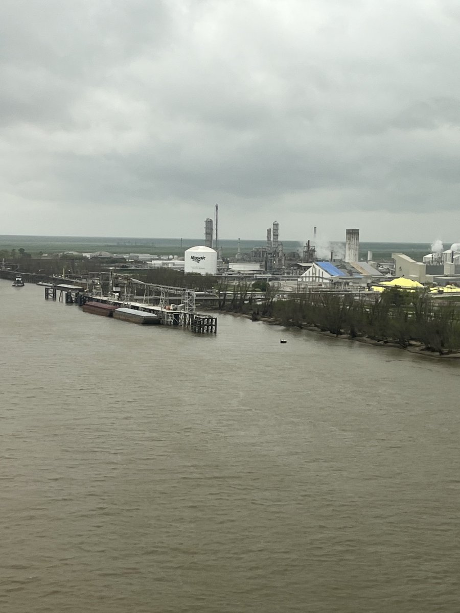 RGISCLaredo's tweet image. Last week, two RGISC staffers attended an extraordinary gathering, with the Water Equity and Climate Resilience Caucus @policylink
We engaged in discussions and brainstorming sessions for equitable, environmental solutions for impacted communities.