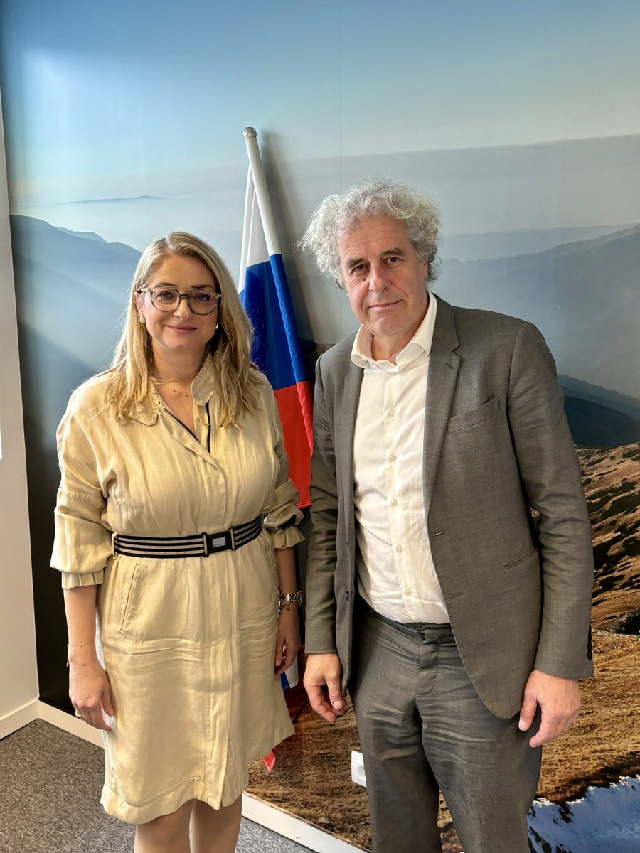 MariaMalovaEU's tweet photo. At today’s introductory meeting with 🇪🇺 Commissioner @jwojc’s new Head of Cabinet Andreas Schneider I presented 🇸🇰 proposals to address the crisis in #agriculture via simplification of #CAP &amp; reduction of administrative burden 👨🏻‍🌾 ≠ 👨🏻‍💼 Concerns of the #farmers 🔜 on #EUCO agenda https://t.co/o4WJsZDoTD