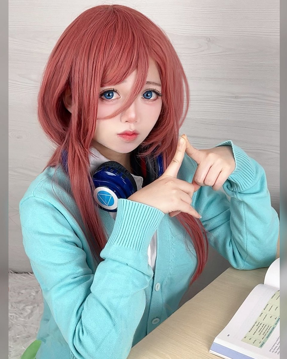 eclairnyan_cos's tweet photo. (,,Ծ‸Ծ,, ) Fuutaroくん..🥺😳👉👈
Any team miku here? ///

#コスプレ #cosplay #五等分の花嫁 #中野三玖 #五胞胎 #三玖 #五等分的新娘 #quintessentialquintuplets #nakanomiku #mikunakano #三玖の日 #GoToubunnoHanayome #五等分的花嫁 #nakanomikucosplay https://t.co/wePpXypw4p