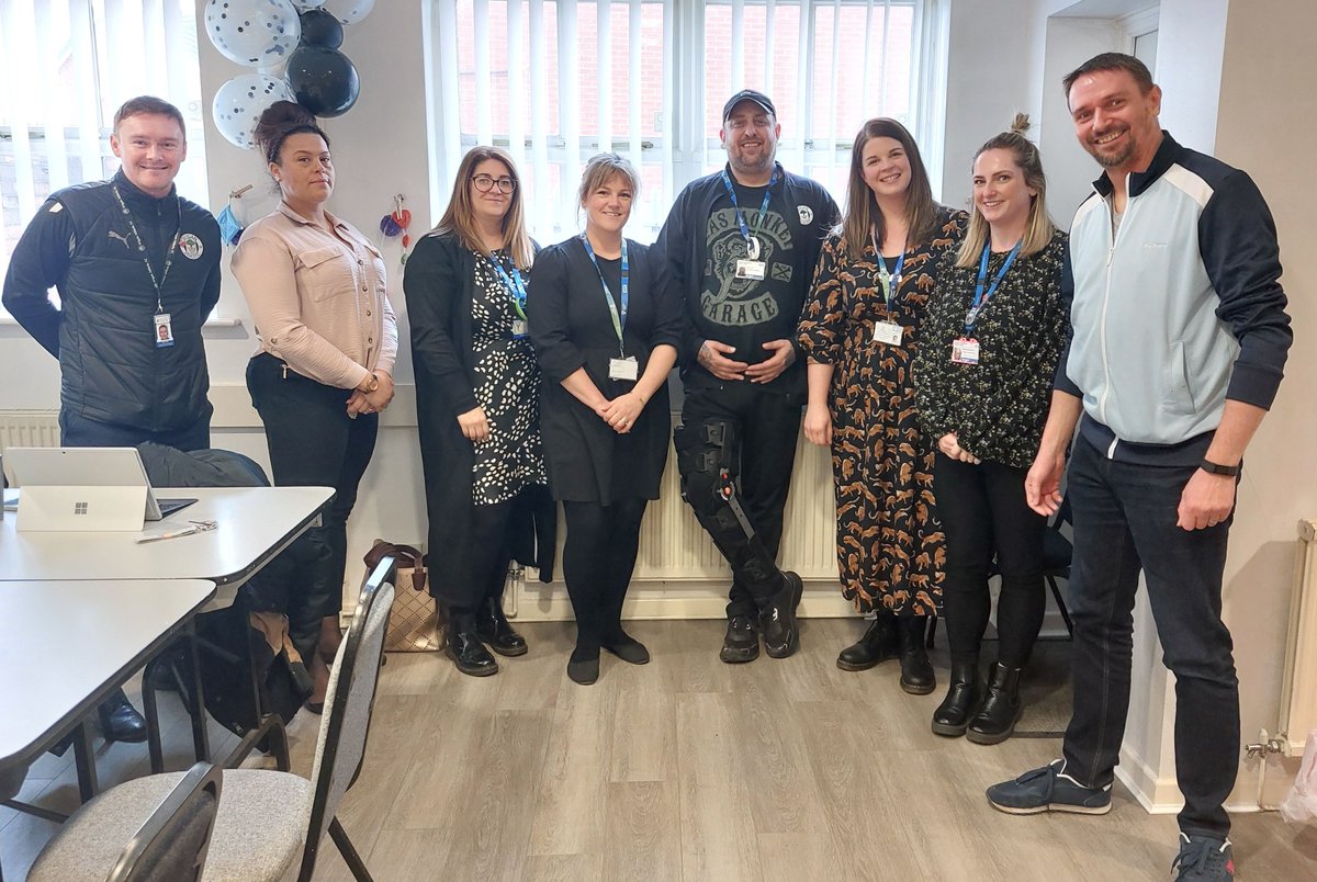 Wigan Borough Living Well, a new community mental health service which sees us join forces with Wigan Primary Care, @WiganandLeighCC, @WiganCouncil, and other community partners, is set to roll out across the Wigan Borough following a successful pilot in Hindley. (1/2)