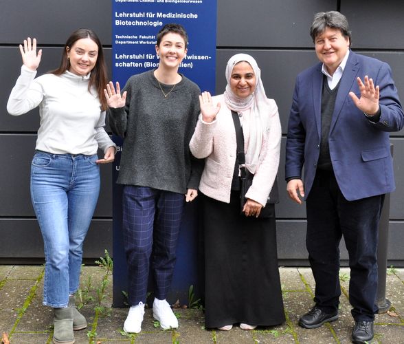 More visiting researchers @Boccaccini_Lab @UniFAU this spring! We welcome Dr Marwa Eid #CMRDI Cairo 🇪🇬 Asimenia Lekidou @Auth_University🇬🇷 and Dr. Vivian Inês dos Santos @UFSC Florianópolis🇧🇷 Wishing you all the best with your #biomaterials projects and a nice time in #Erlangen !
