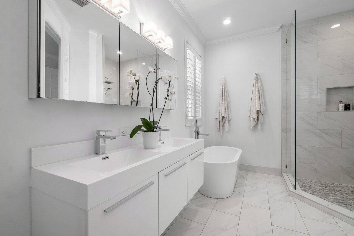 KrisvanGool's tweet photo. Under Contract:
1141 NE 13th AVE 3, Fort Lauderdale, FL 33304 is a fantastic property with 3 bedrooms and 2.1 bathrooms.
See more here: https://t.co/rKYNDuIZkt https://t.co/qtFY8zjWPe