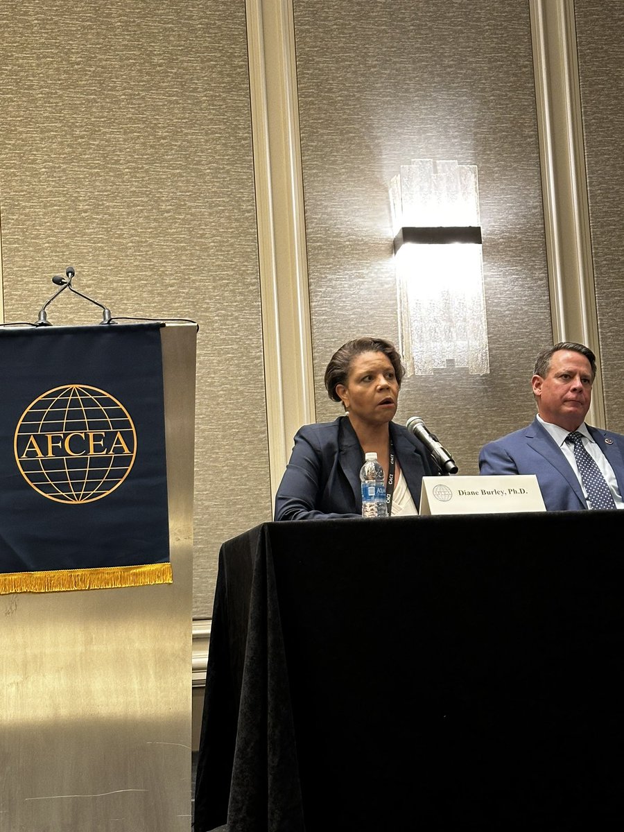 We must engage students before college on the possibilities of working in innovation and in the federal government, as well as speaking with parents so they can see and share those possibilities with their kids, says Diane Burley #AU @AmericanU #AFCEATechNet