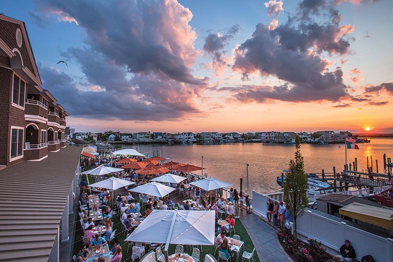 This #MainStreetMonday, we're hitting the coast in Stone Harbor, New Jersey 🏖️

Nestled midway along the Jersey Cape's 30 miles of breathtaking beach front, Stone Harbor has been attracting visitors to its unique vacation-style makeup for more than 75 years