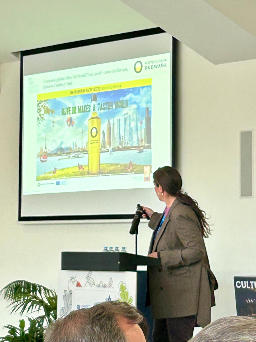 Nuestra gerente <a href="/teredeoliva/">Teresa Perez Millan</a> ha mostrado en el 1er Encuentro Nacional de Marcas Certificadas de Calidad nuestra experiencia en la puesta en marcha de campañas de promoción cofinanciadas por la UE: 8 en 13 países de 3 continentes en los últimos 15 años.
<a href="/InstitutoQueso/">Instituto del Queso</a> #DOP #IGP