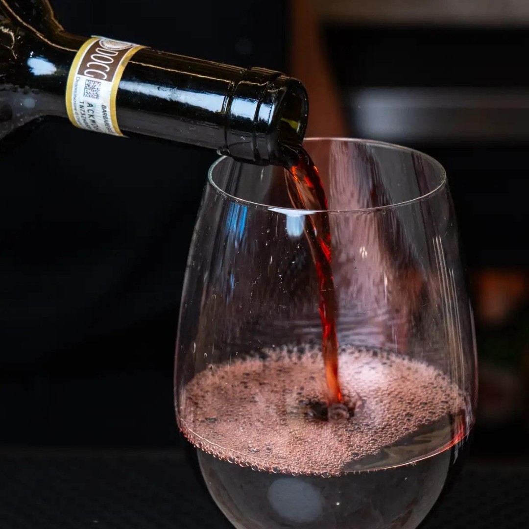 Visit Molto Ristorante, where the heart of Italy meets modern gastronomy. The newest addition to the Racanelli Restaurant group is located in Darien Commons.

#darien #darienct #livedarien #fairfieldcounty #shoplocal #shopdarien #moltodarien