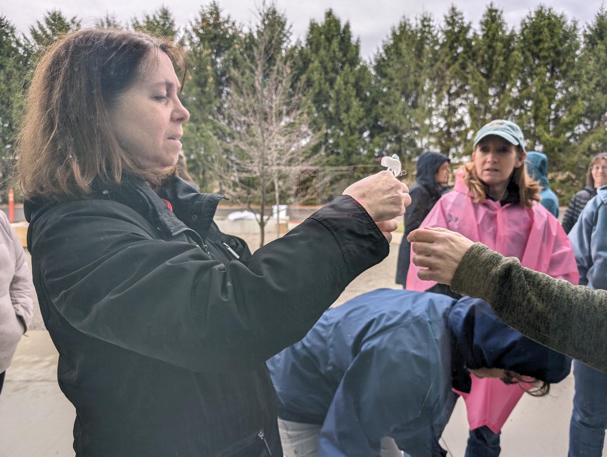 It’s almost spring so we’re OUTDOORS pursuing even deeper learning for Ohio students! 🔎 Powerful Pedagogy, a professional learning event brought to Ohio through our partnership with @NourishFuture, shared #outdooreducation methods and resources with science teachers.
