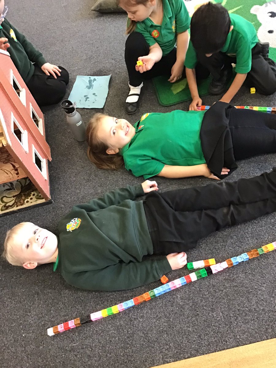 Bulbourne_WPA's tweet photo. We’ve been doing amazing active maths in Reception recently. We’ve been learning all about measuring lengths and weights! Fantastic mathematical vocabulary being used too! https://t.co/jr6a4HuhyM